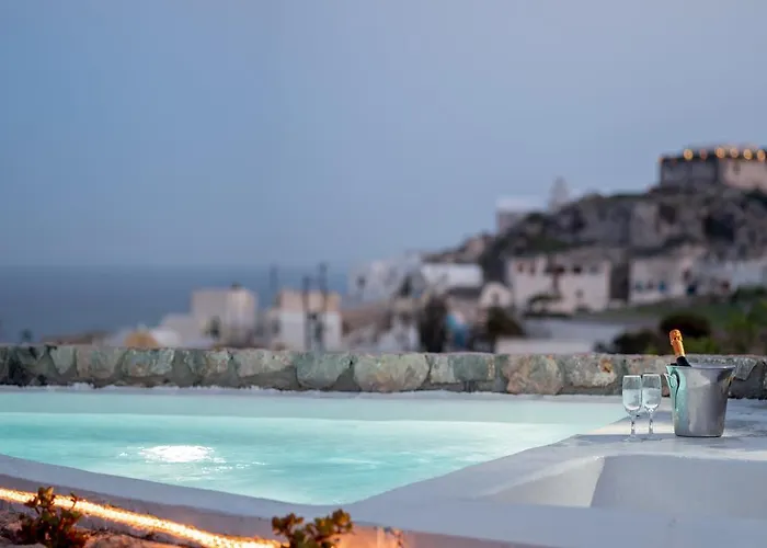 Villa Red Cliff 2bedroom With Caldera View And Plunge Pool Akrotírion