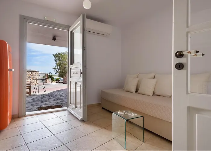 Red Cliff 2bedroom With Caldera View And Plunge Pool