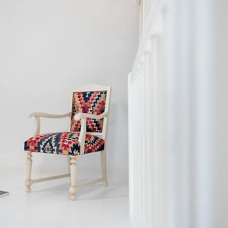 Villa Red Cliff 2bedroom With Caldera View And Plunge Pool *