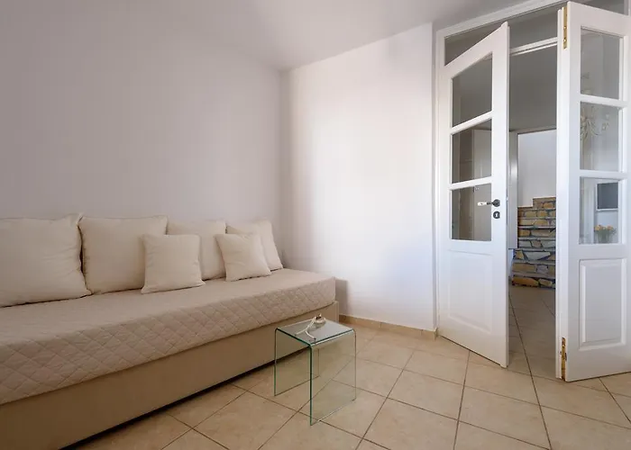 Villa Red Cliff 2bedroom With Caldera View And Plunge Pool Akrotírion